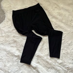 Super soft black Maurices leggings